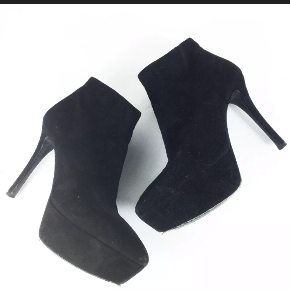 🖤special offer🖤 Miu Miu black booties